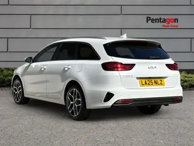 Used Kia Ceed Sportswagon 138 HP (101 kW) 2025 White Estate