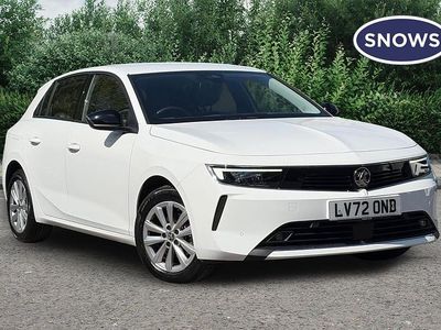 Second-hand Vauxhall Astra Design Edition 130 CP (95 kW) 2022 Alb Hatchback
