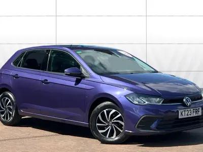 Used VW Polo Life 95 HP (69 kW) 2023 Mauve/purple Hatchback
