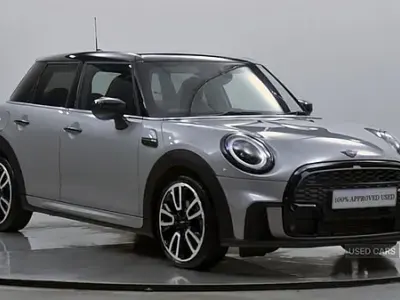 Used Mini Cooper Hatch 134 HP (98 kW) 2024 Silver Hatchback