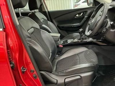 Used Renault Kadjar Iconic 160 HP (117 kW) 2020 Red SUV