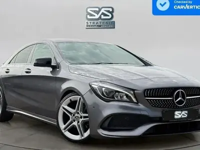 Usado Mercedes CLA200 AMG line 136 HP (100 kW) 2016 Sedan