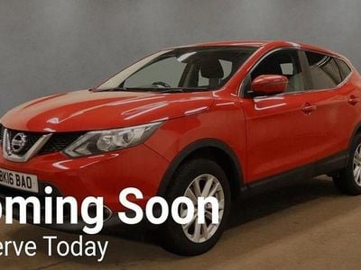 Used Nissan Qashqai Acenta 115 HP (84 kW) 2016 Red SUV