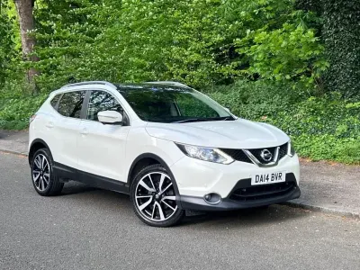 Używany Nissan Qashqai S 115 KM (84 kW) 2014 Biały SUV
