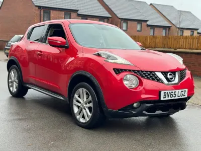 Begagnad Nissan Juke Acenta 110 HK (80 kW) 2015 Röd SUV