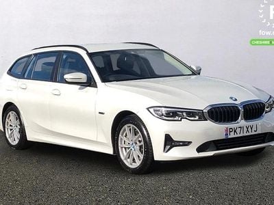 Used BMW 330e Comfort Edition 292 HP (214 kW) 2022 White Estate