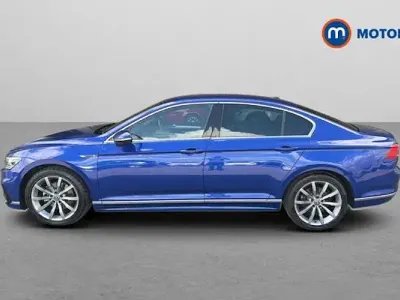 Used VW Passat R-line 150 HP (110 kW) 2022 Blue Estate