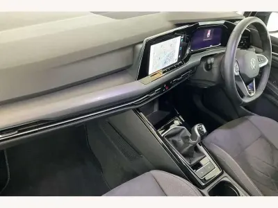Used VW Golf VIII Style 130 HP (95 kW) 2023 Blue Estate