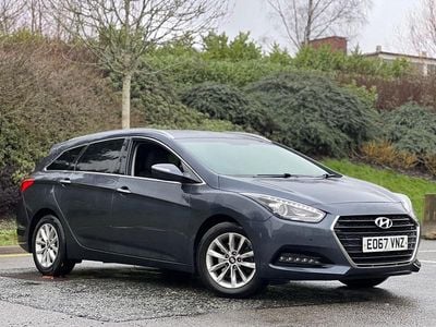 Used Hyundai i40 SE 141 HP (103 kW) 2017 Blue Estate