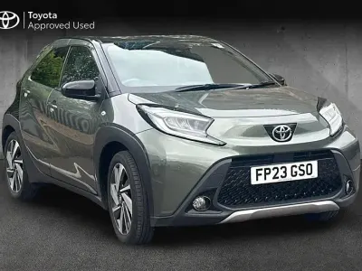 Used Toyota Aygo X 72 HP (52 kW) 2023 Cardamom green with black SUV