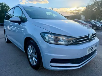 Used VW Touran Family 115 HP (84 kW) 2018 Silver MPV