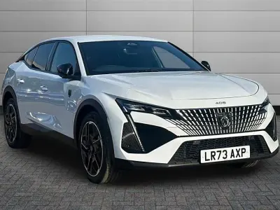 Second-hand Peugeot 408 GTi 131 CP (96 kW) 2023 Alb SUV
