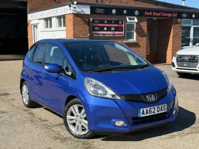 Używany Honda Jazz EX 99 KM (72 kW) 2012 Niebieski Hatchback