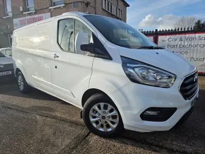 Used Ford Transit Custom Limited 130 HP (95 kW) 2020 White Van
