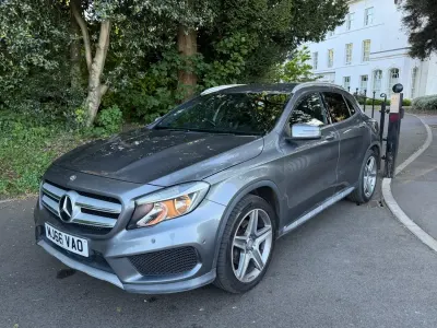 Käytetty Mercedes GLA220 AMG line 177 HP (130 kW) 2016 Harmaa Katumaasturi