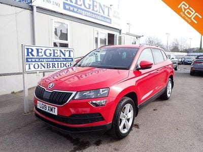 Używany Skoda Karoq SE 115 KM (84 kW) 2019 Czerwony SUV