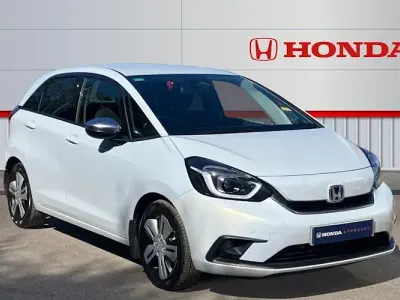Second-hand Honda Jazz Hybrid 109 CP (80 kW) 2022 Alb Hatchback