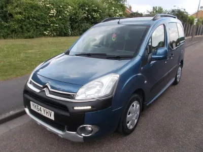 Used Citroën Berlingo XTR 92 HP (67 kW) 2014 Blue MPV