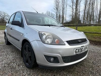 Used Ford Fiesta Zetec 2006 Silver Hatchback