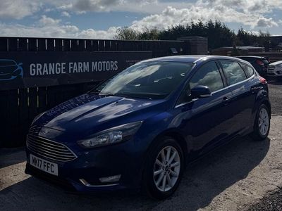 Używany Ford Focus Titanium 2017 Niebieski Hatchback