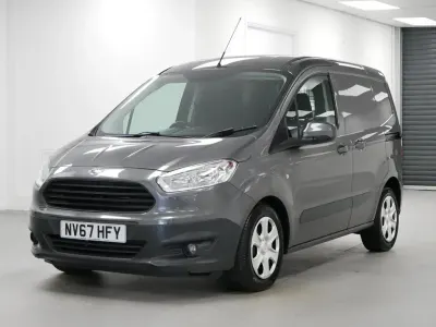 Usado Ford Transit Trend 100 HP (73 kW) 2018 Cinzento Van
