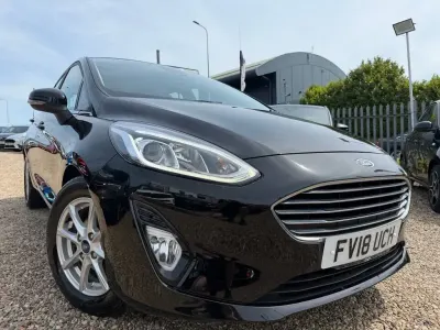 Used Ford Fiesta Zetec 100 HP (73 kW) 2018 Black Hatchback