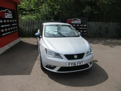 Usado Seat Ibiza CONNECT 2016 Prateado Citadino