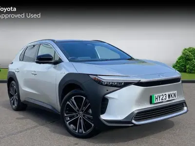Usado Toyota bZ4X Edition 160 kW (218 HP) 2022 Prateado SUV