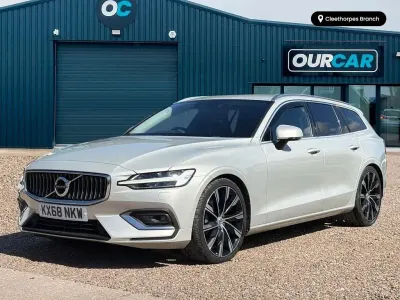 Used Volvo V60 Inscription 190 HP (139 kW) 2018 Gold Estate