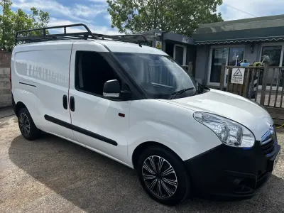 Używany Vauxhall Combo 2018 Biały Minivan