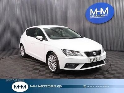 Used Seat Leon SE Dynamic 115 HP (84 kW) 2019 White Hatchback