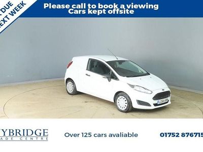 Used Ford Fiesta 94 HP (69 kW) 2014 White Hatchback