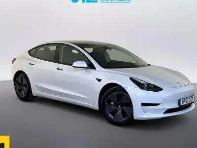 Used Tesla Model 3 Standard Range Plus 180 kW (245 HP) 2021 White Sedan