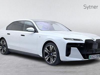 BMW i7