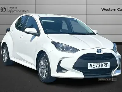 Used Toyota Yaris 116 HP (85 kW) 2024 White Hatchback