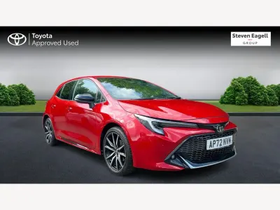 Używany Toyota Corolla Sport 2023 Czerwony Hatchback
