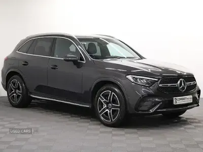 Begagnad Mercedes GLC220 AMG line 2025 Grå Kombi