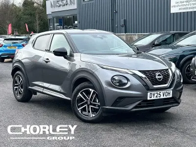 Używany Nissan Juke N-Connecta 114 KM (83 kW) 2025 Szary SUV