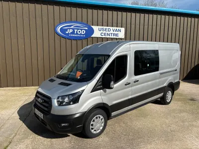Usado Ford Transit Trend 130 CV (95 kW) 2024 Plateado Van