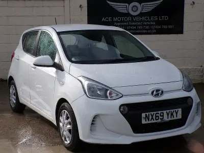 Begagnad Hyundai i10 SE 66 HK (48 kW) 2019 Vit Halvkombi