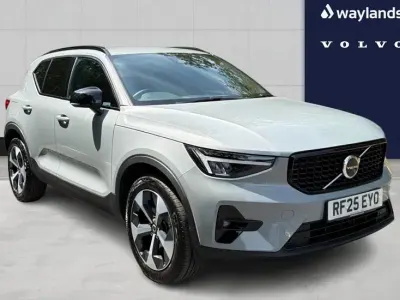 Used Volvo XC40 Plus 161 HP (118 kW) 2025 Grey SUV