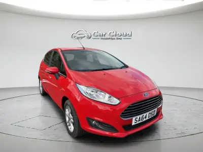 Used Ford Fiesta Zetec 75 HP (55 kW) 2014 Red Hatchback