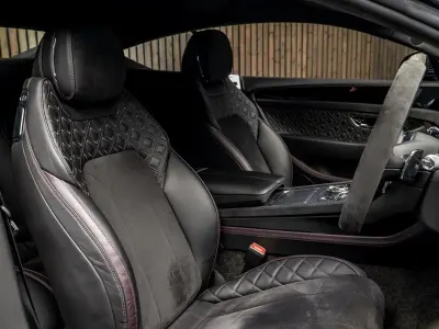 Begagnad Bentley Continental 2022 Lila Sportkupé