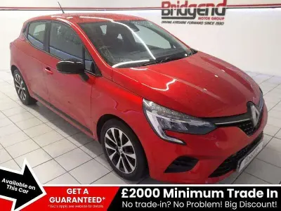 Used Renault Clio Evolution 90 HP (66 kW) 2023 Red Hatchback