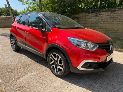 Used Renault Captur Iconic 2019 Red SUV