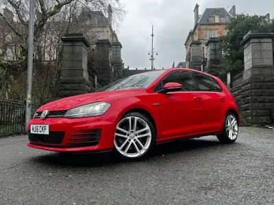 Used VW Golf VII GTD 184 HP (135 kW) 2015 Red Hatchback