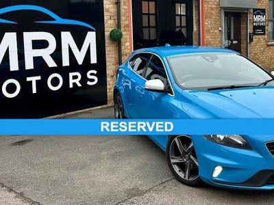 Used Volvo V40 R-Design 114 HP (83 kW) 2015 Hatchback