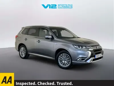 Używany Mitsubishi Outlander P-HEV 209 KM (153 kW) 2019 Szary SUV