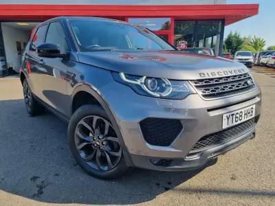 Begagnad Land Rover Discovery Sport Landmark 180 HK (132 kW) 2018 Grå SUV