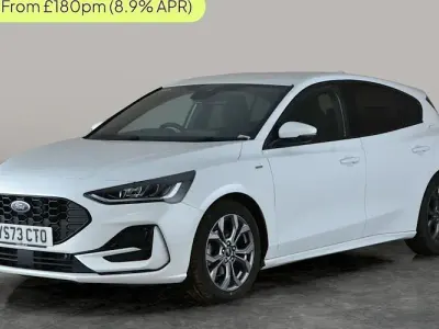 Gebraucht Ford Focus ST-Line 125 PS (91 kW) 2023 Weiß Kleinwagen
